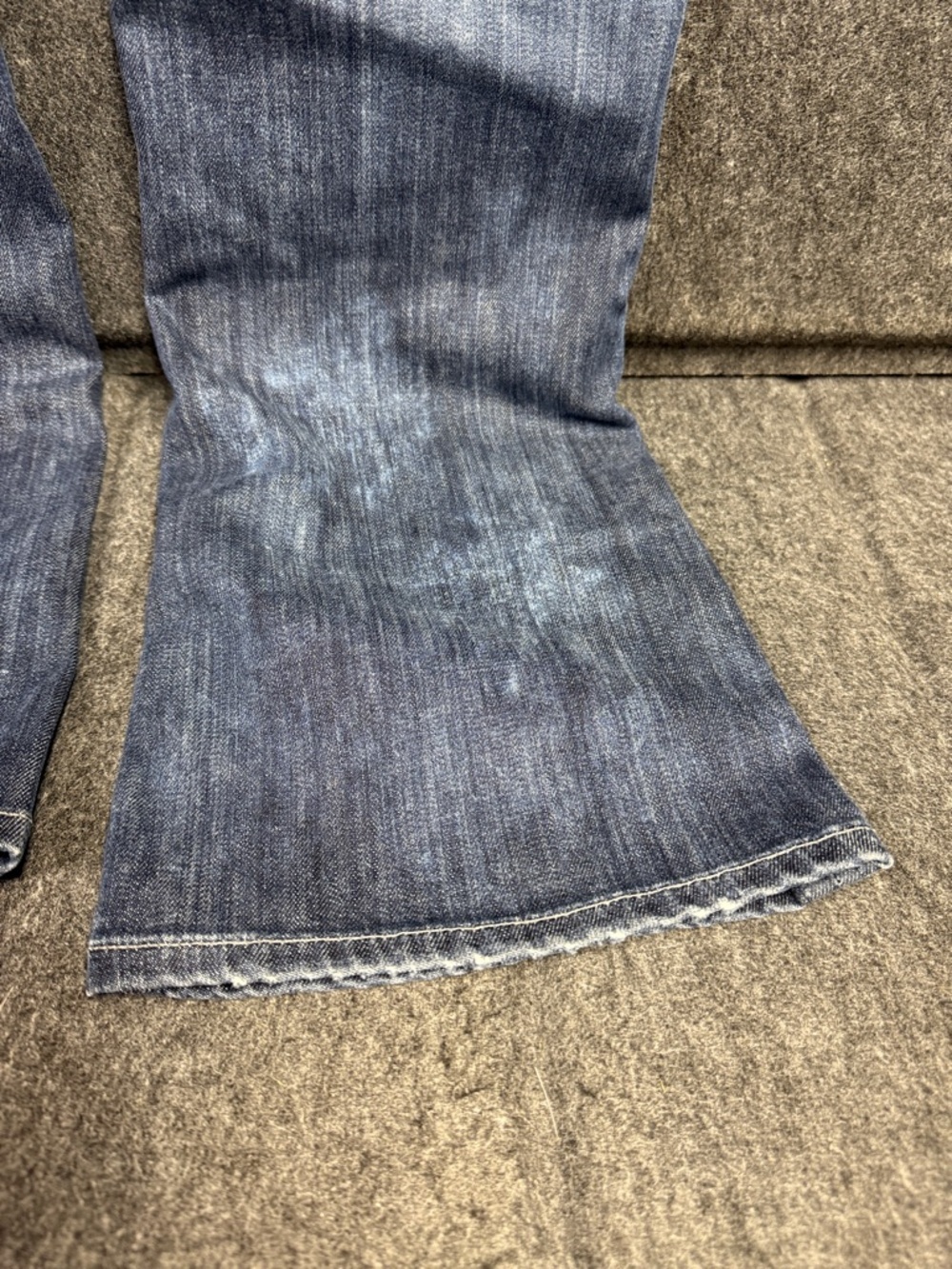Citizens Of Humanity Light Wash Flare Jeans - Picture 4 of 12